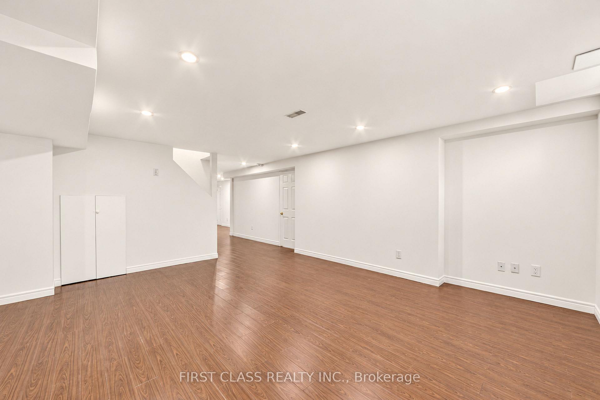 Photo 19 of 4 Hawkweed Manor, Markham, Box Grove — HOMEH
