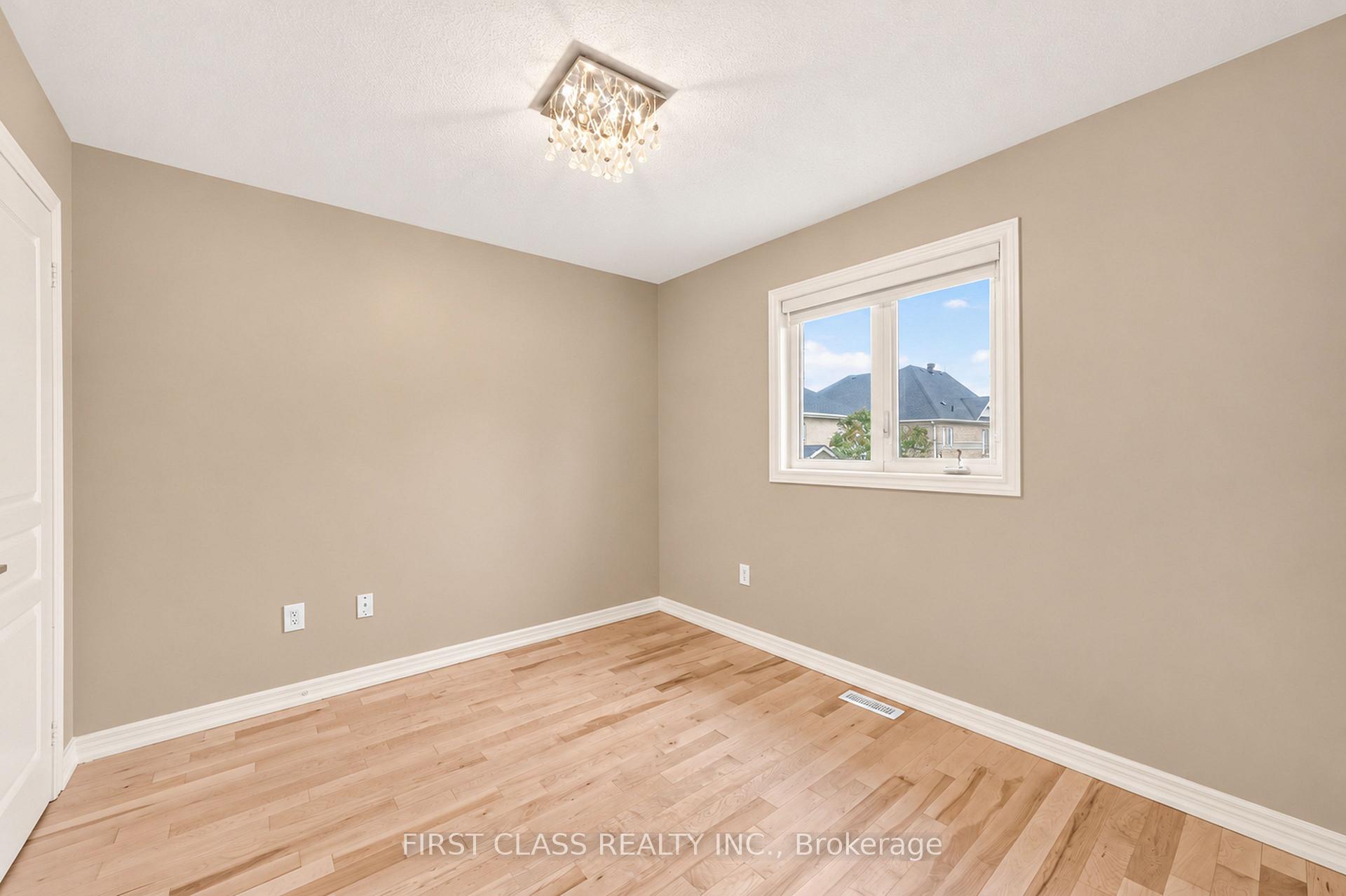 Photo 24 of 4 Hawkweed Manor, Markham, Box Grove — HOMEH
