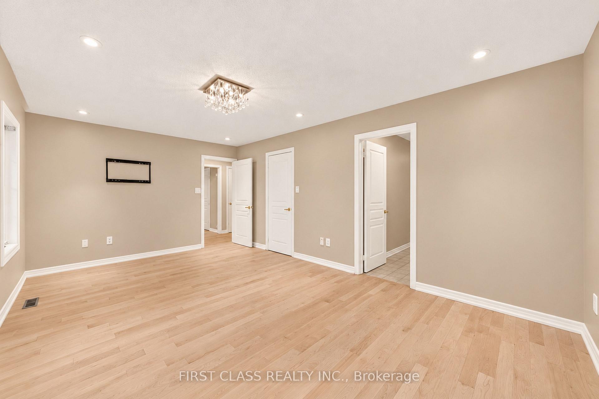 Photo 34 of 4 Hawkweed Manor, Markham, Box Grove — HOMEH