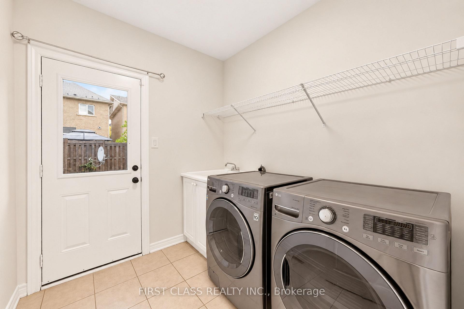 Photo 39 of 4 Hawkweed Manor, Markham, Box Grove — HOMEH
