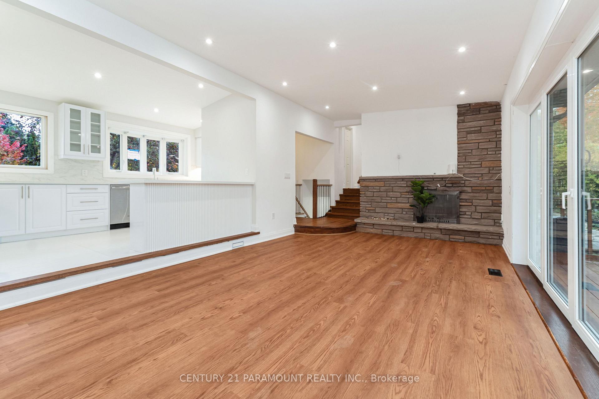 Photo 11 of 8 Waterfield Drive, Scarborough, Bendale — HOMEH
