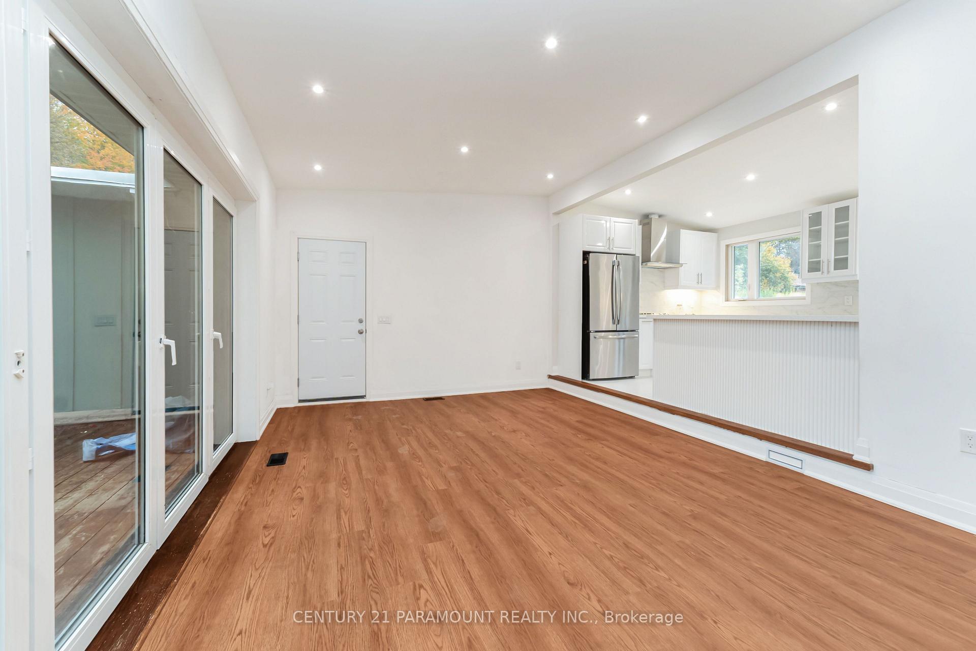 Photo 12 of 8 Waterfield Drive, Scarborough, Bendale — HOMEH
