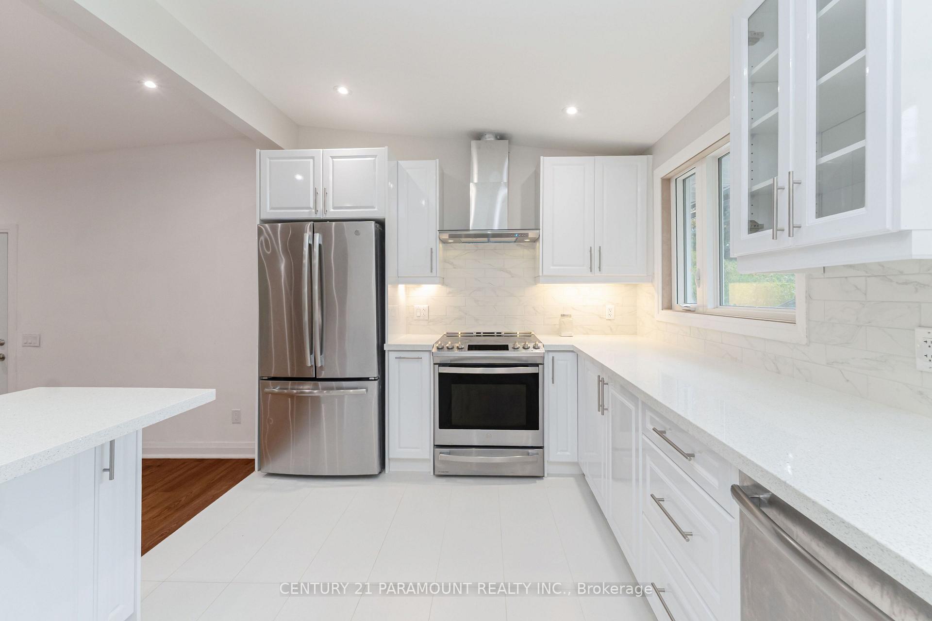Photo 14 of 8 Waterfield Drive, Scarborough, Bendale — HOMEH