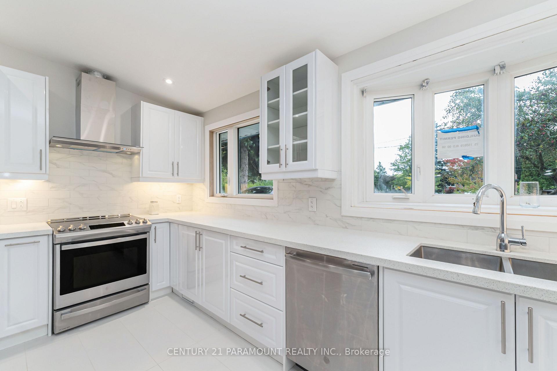 Photo 18 of 8 Waterfield Drive, Scarborough, Bendale — HOMEH