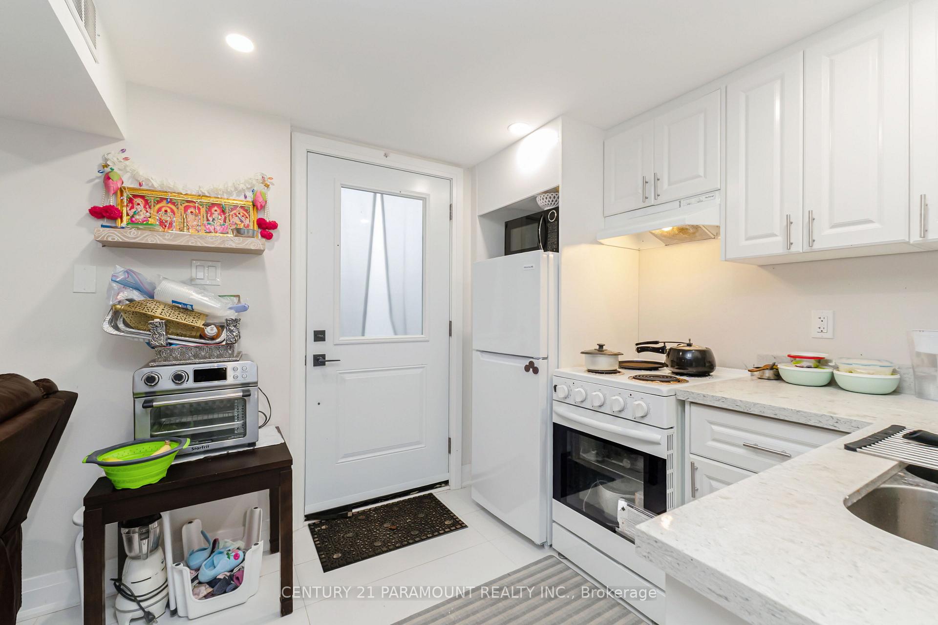 Photo 32 of 8 Waterfield Drive, Scarborough, Bendale — HOMEH