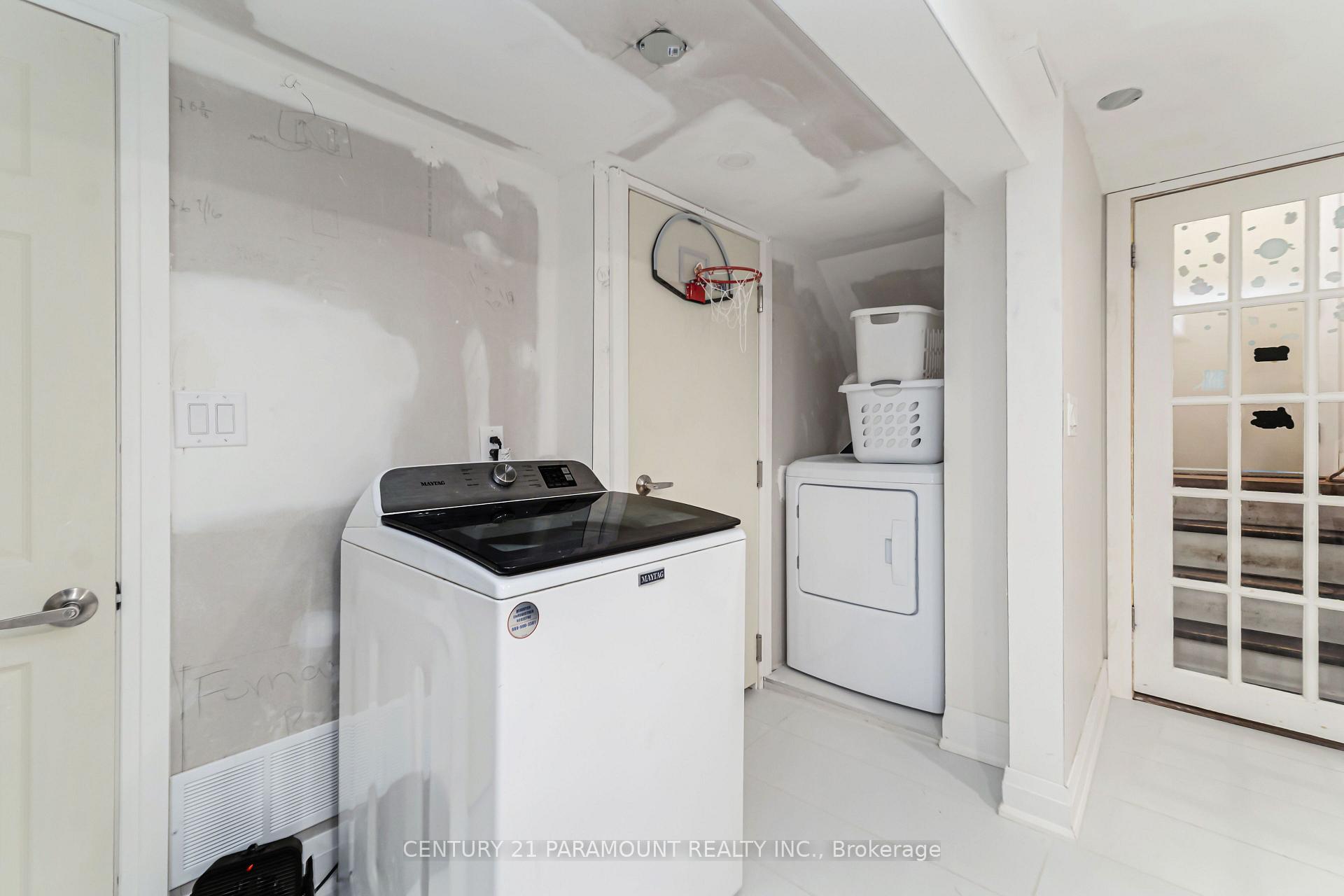 Photo 41 of 8 Waterfield Drive, Scarborough, Bendale — HOMEH