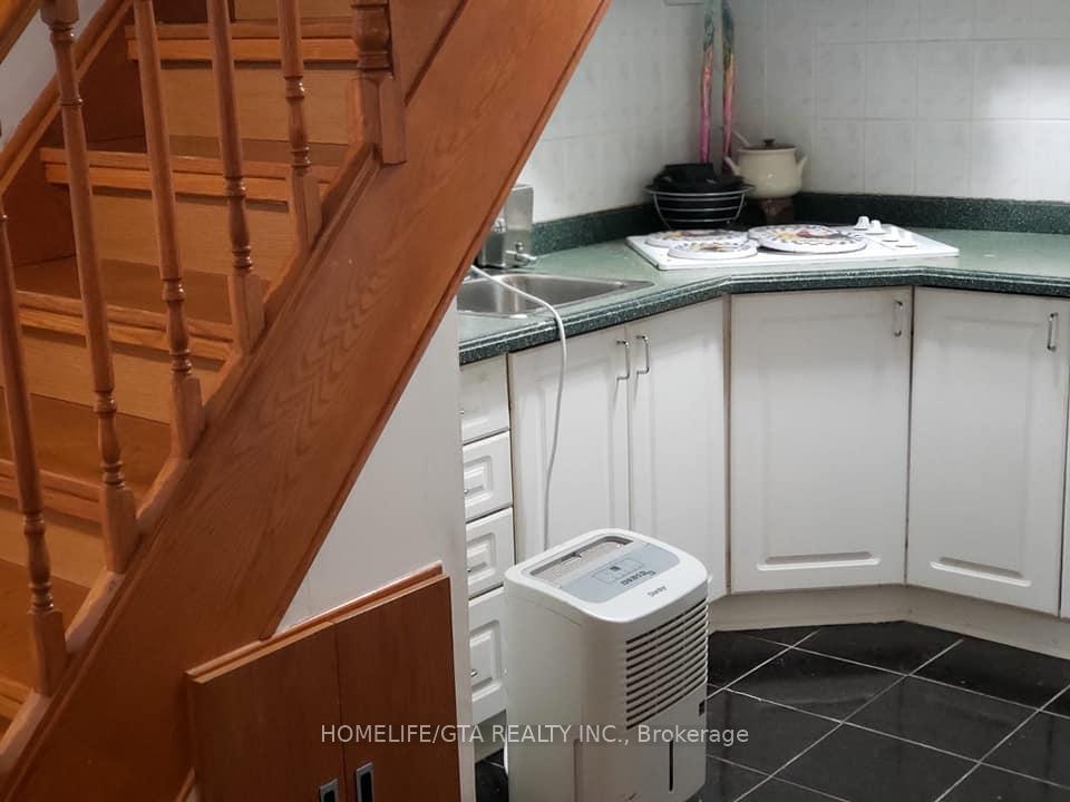 Photo 2 of Unit Basement, 99 Galbraith Crescent, Markham, Milliken Mills East — HOMEH