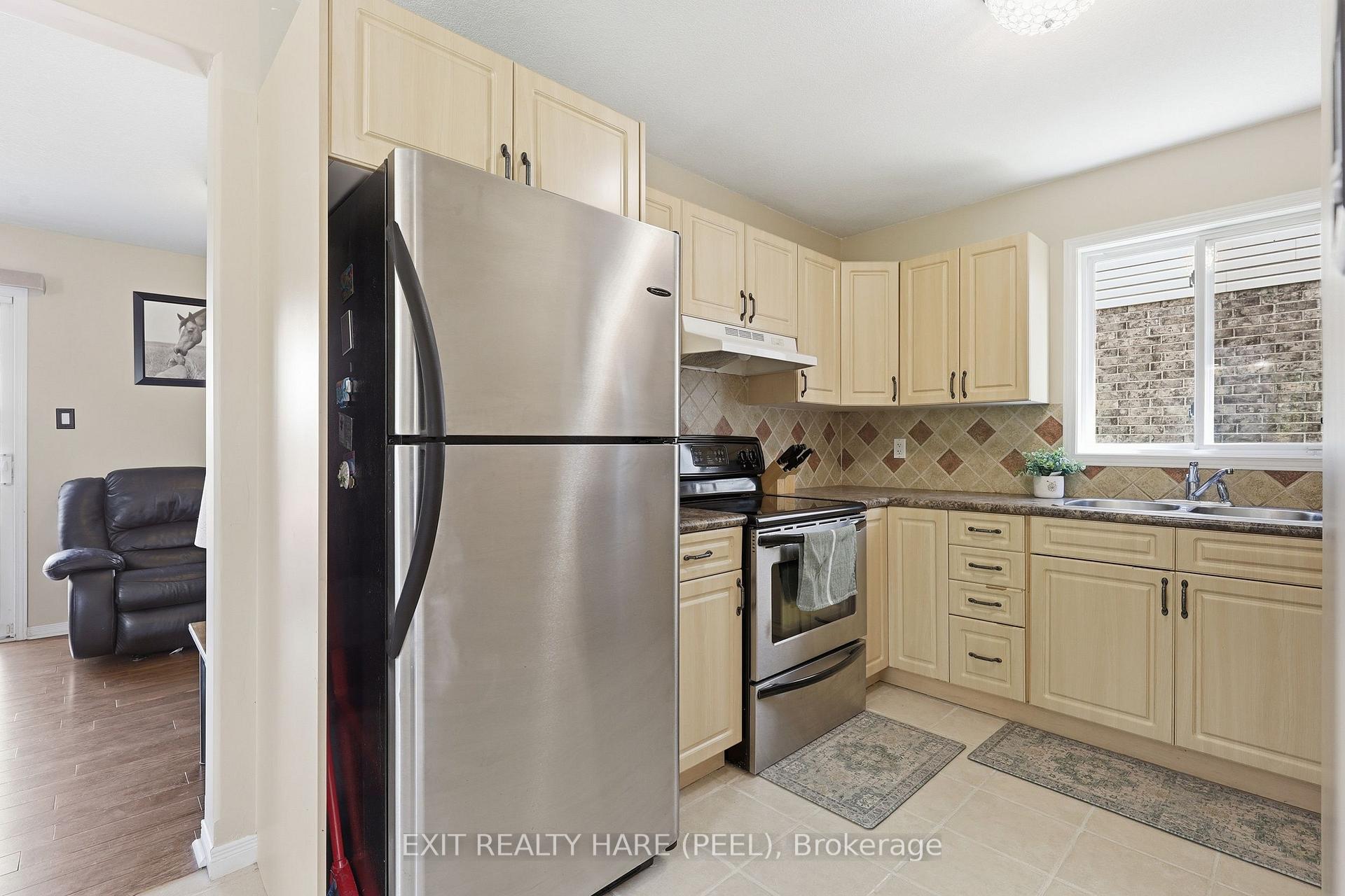 Photo 9 of 43 Stoneham Street, New Tecumseth, Alliston — HOMEH
