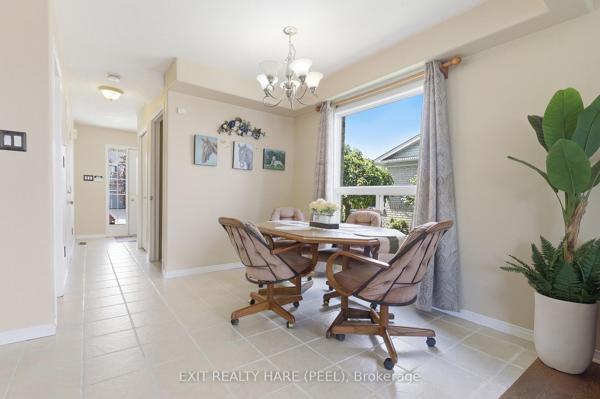 Photo 10 of 43 Stoneham Street, New Tecumseth, Alliston — HOMEH