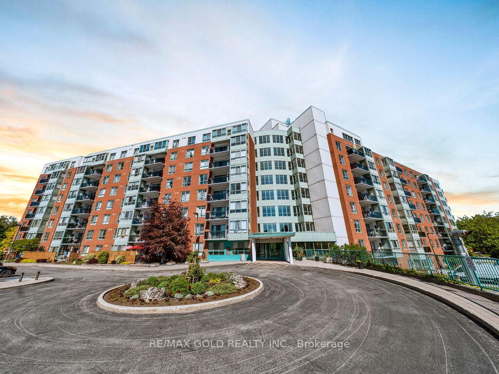 Photo 1 of Unit 611, 30 Blue Springs Drive, Waterloo, Colonial Acres — HOMEH