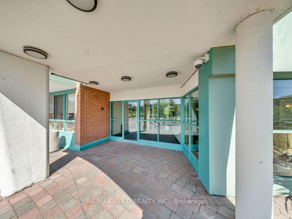 Photo 6 of Unit 611, 30 Blue Springs Drive, Waterloo, Colonial Acres — HOMEH