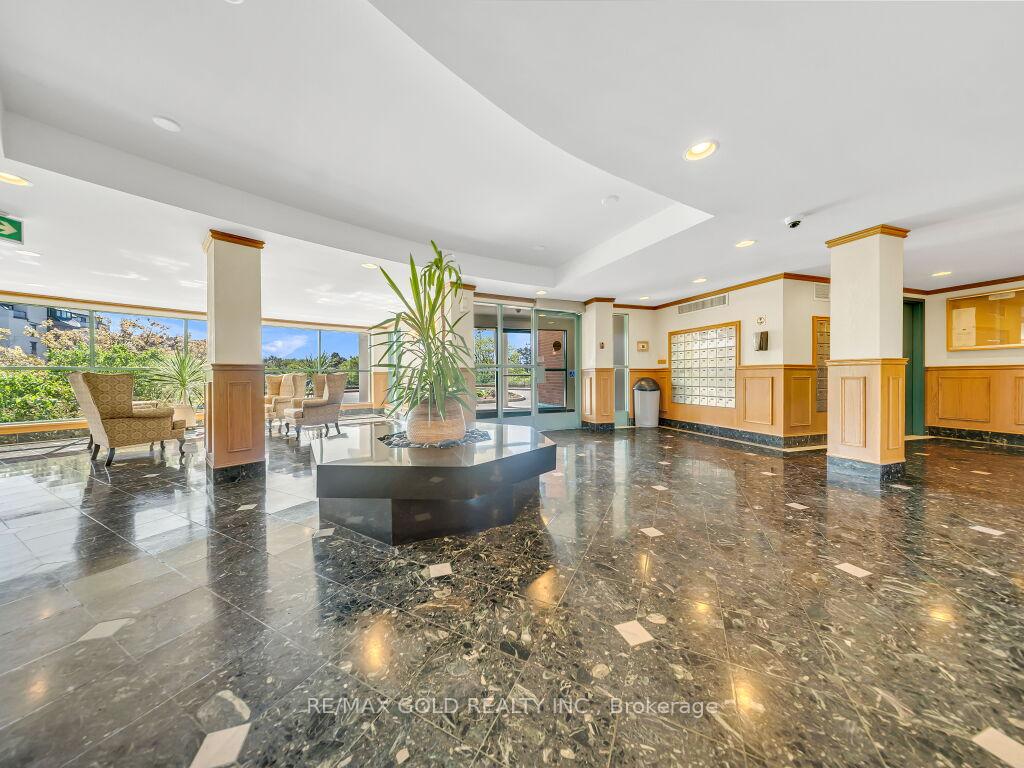 Photo 8 of Unit 611, 30 Blue Springs Drive, Waterloo, Colonial Acres — HOMEH