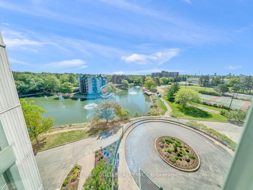 Photo 10 of Unit 611, 30 Blue Springs Drive, Waterloo, Colonial Acres — HOMEH