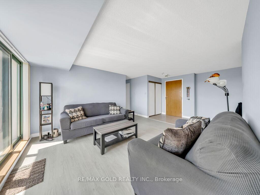 Photo 14 of Unit 611, 30 Blue Springs Drive, Waterloo, Colonial Acres — HOMEH