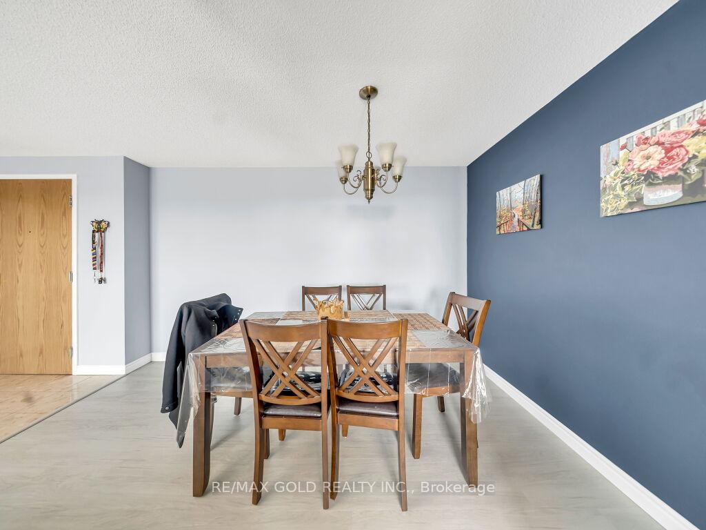 Photo 23 of Unit 611, 30 Blue Springs Drive, Waterloo, Colonial Acres — HOMEH