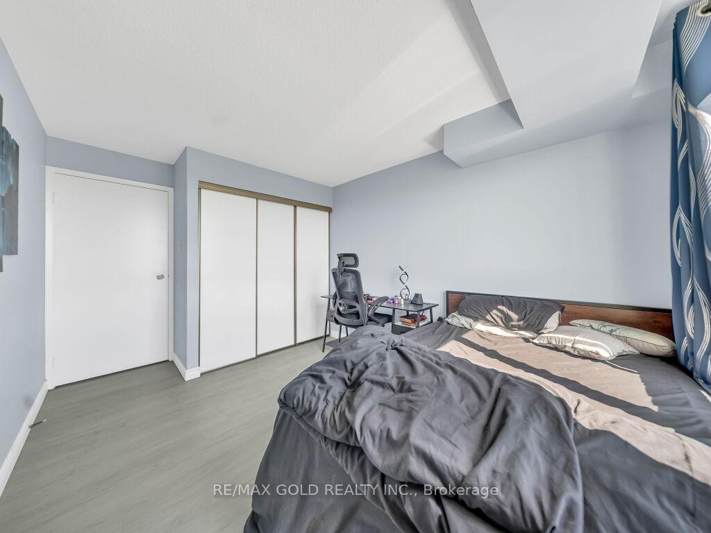 Photo 33 of Unit 611, 30 Blue Springs Drive, Waterloo, Colonial Acres — HOMEH