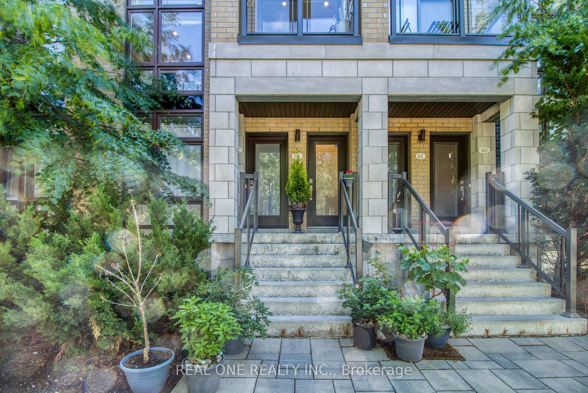 Photo 2 of Unit 63, 27 Eldora Avenue, North York, Newtonbrook West — HOMEH