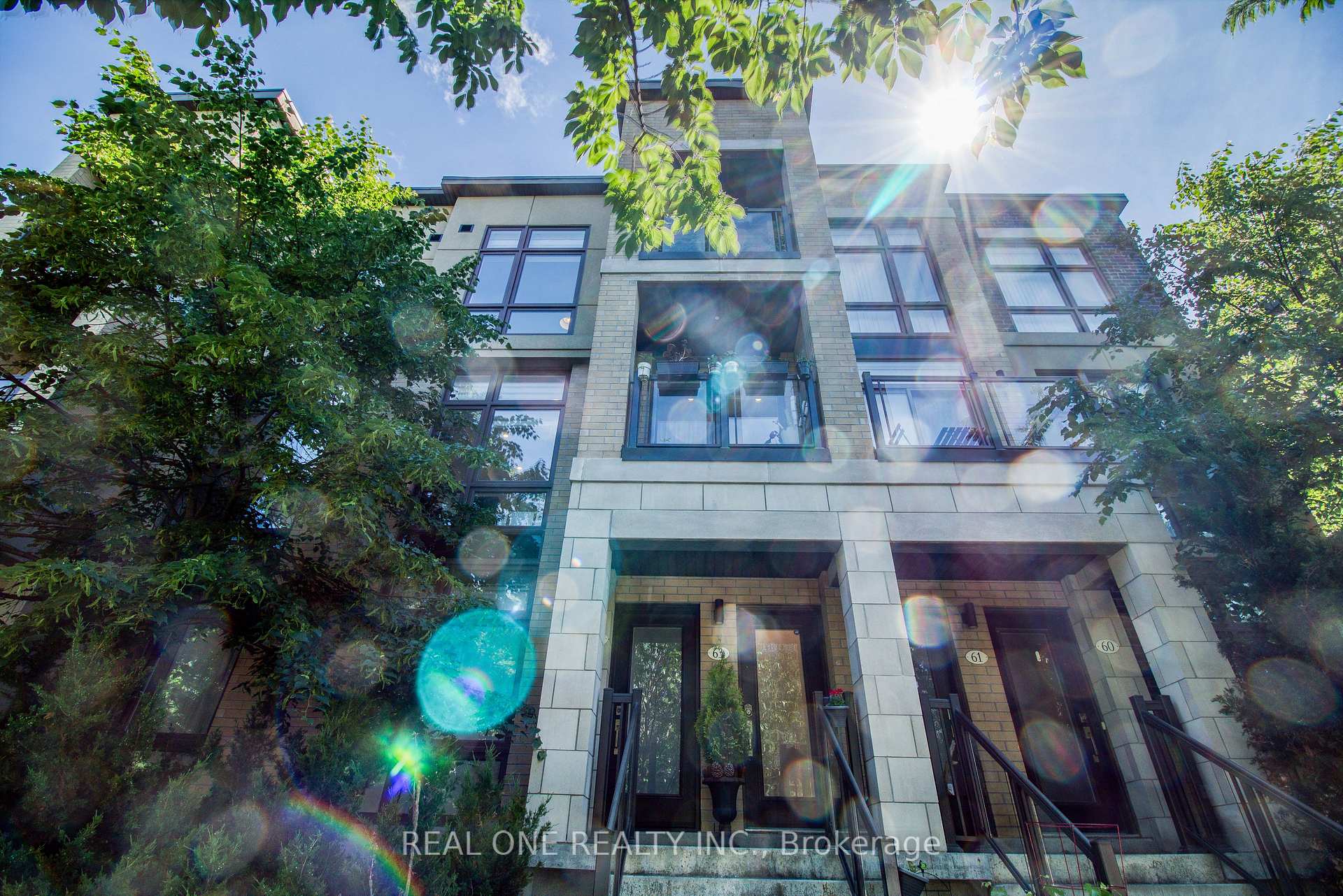 Photo 4 of Unit 63, 27 Eldora Avenue, North York, Newtonbrook West — HOMEH