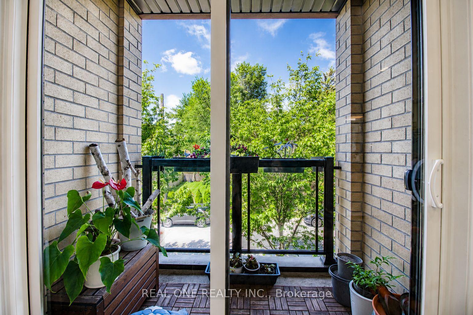 Photo 16 of Unit 63, 27 Eldora Avenue, North York, Newtonbrook West — HOMEH