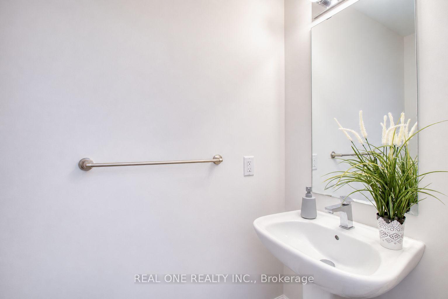 Photo 18 of Unit 63, 27 Eldora Avenue, North York, Newtonbrook West — HOMEH