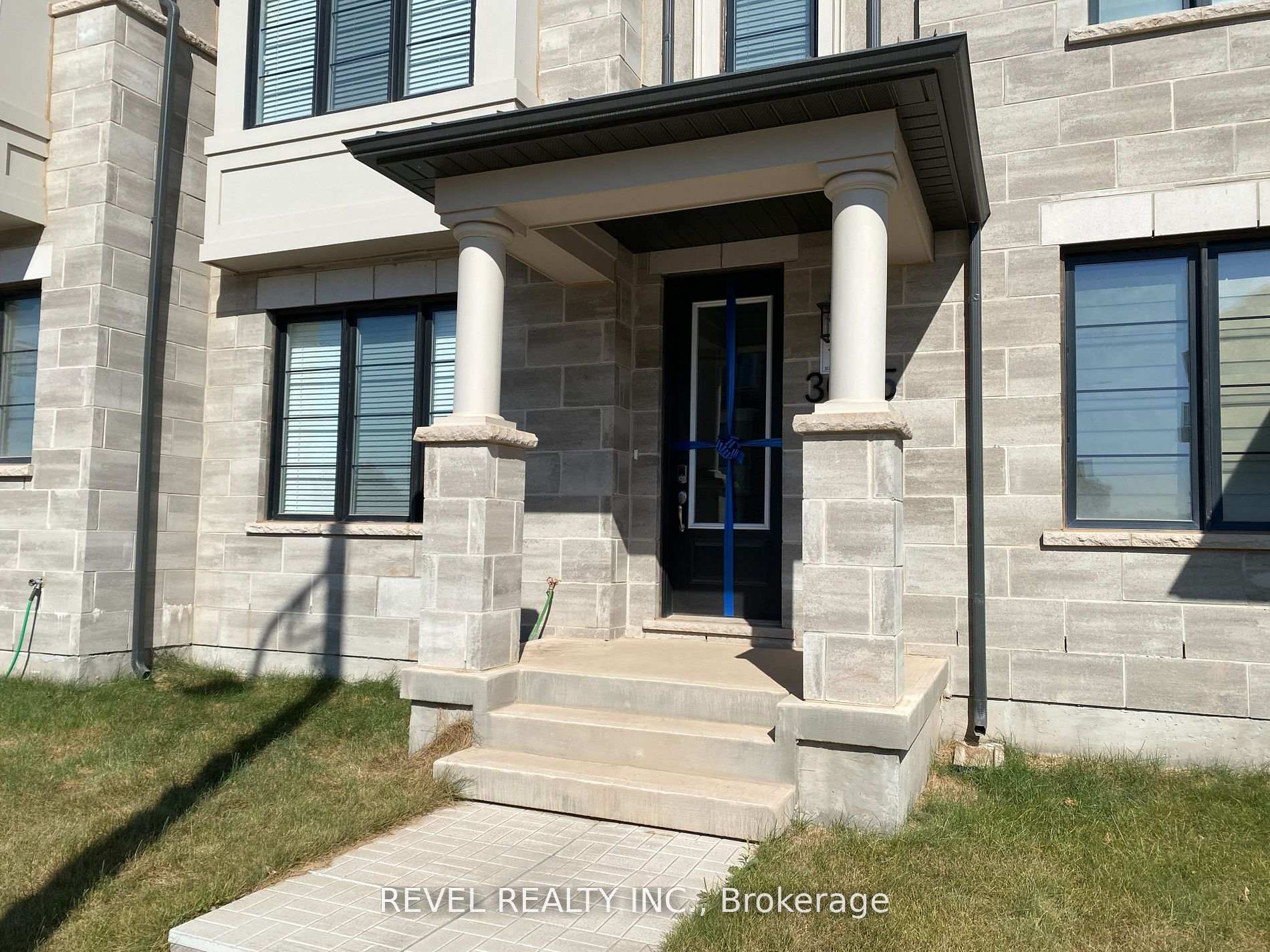 Photo 2 of 3075 John Mckay Boulevard, Oakville, Joshua Meadows — HOMEH