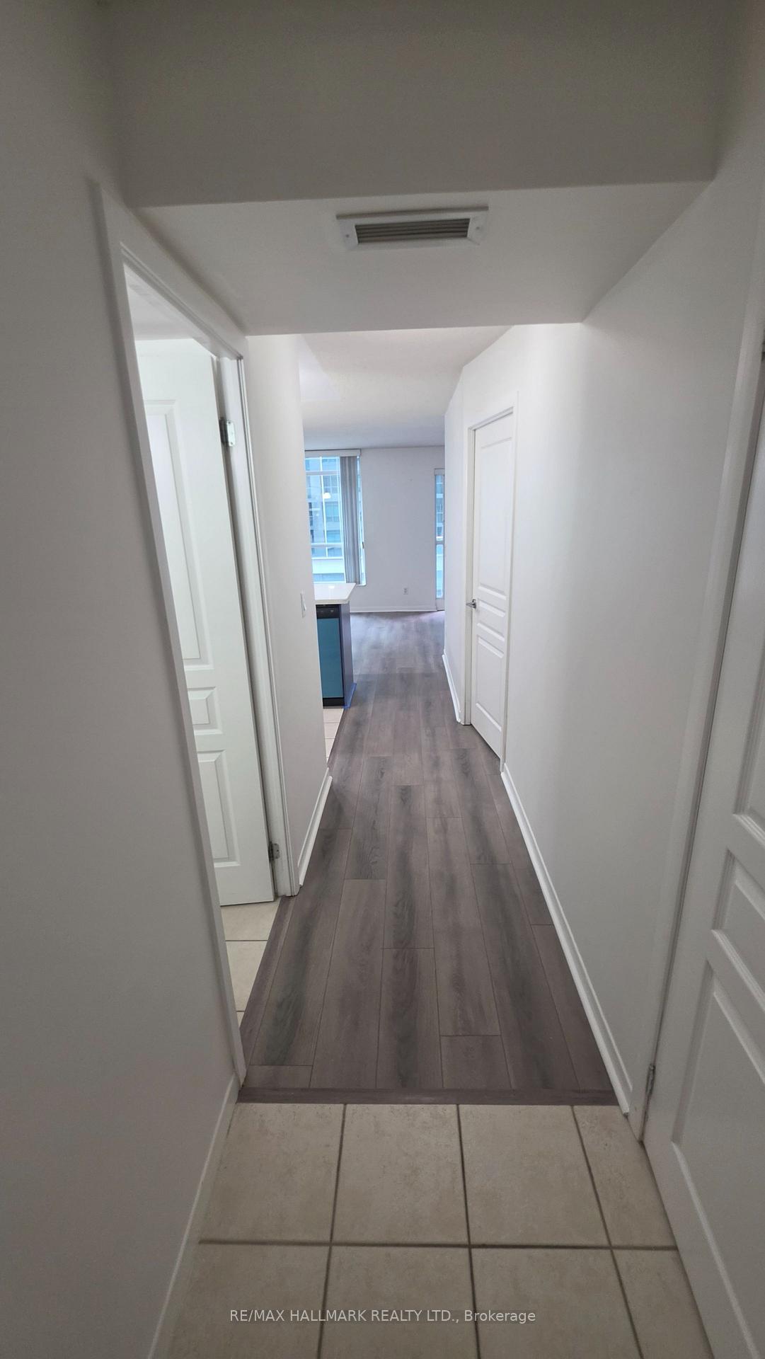 Photo 12 of Unit 914, 18 Yonge Street, Toronto, Waterfront Communities — HOMEH