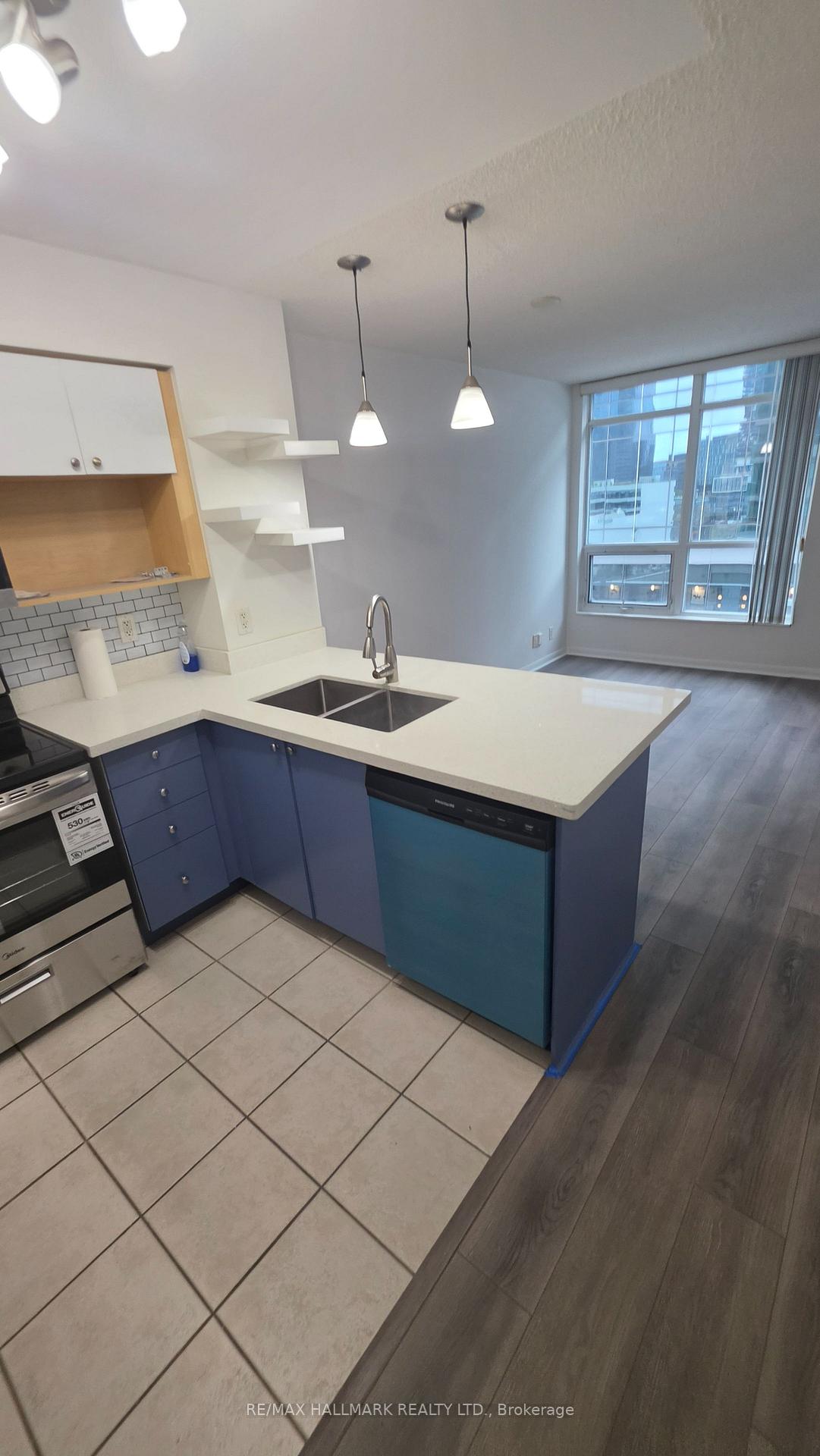 Photo 16 of Unit 914, 18 Yonge Street, Toronto, Waterfront Communities — HOMEH