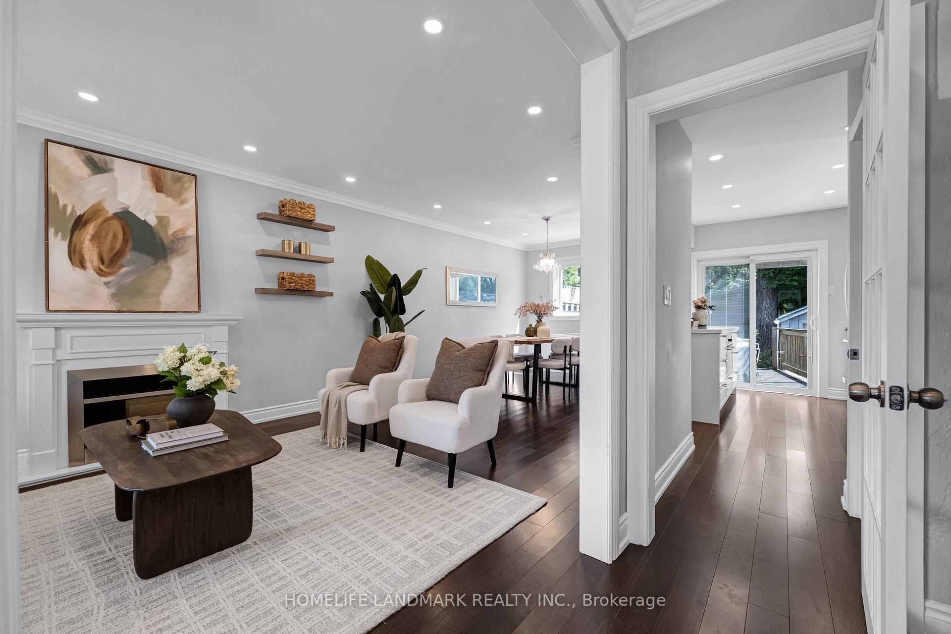 Photo 4 of 39 Brentcliffe Road, Toronto, Leaside — HOMEH