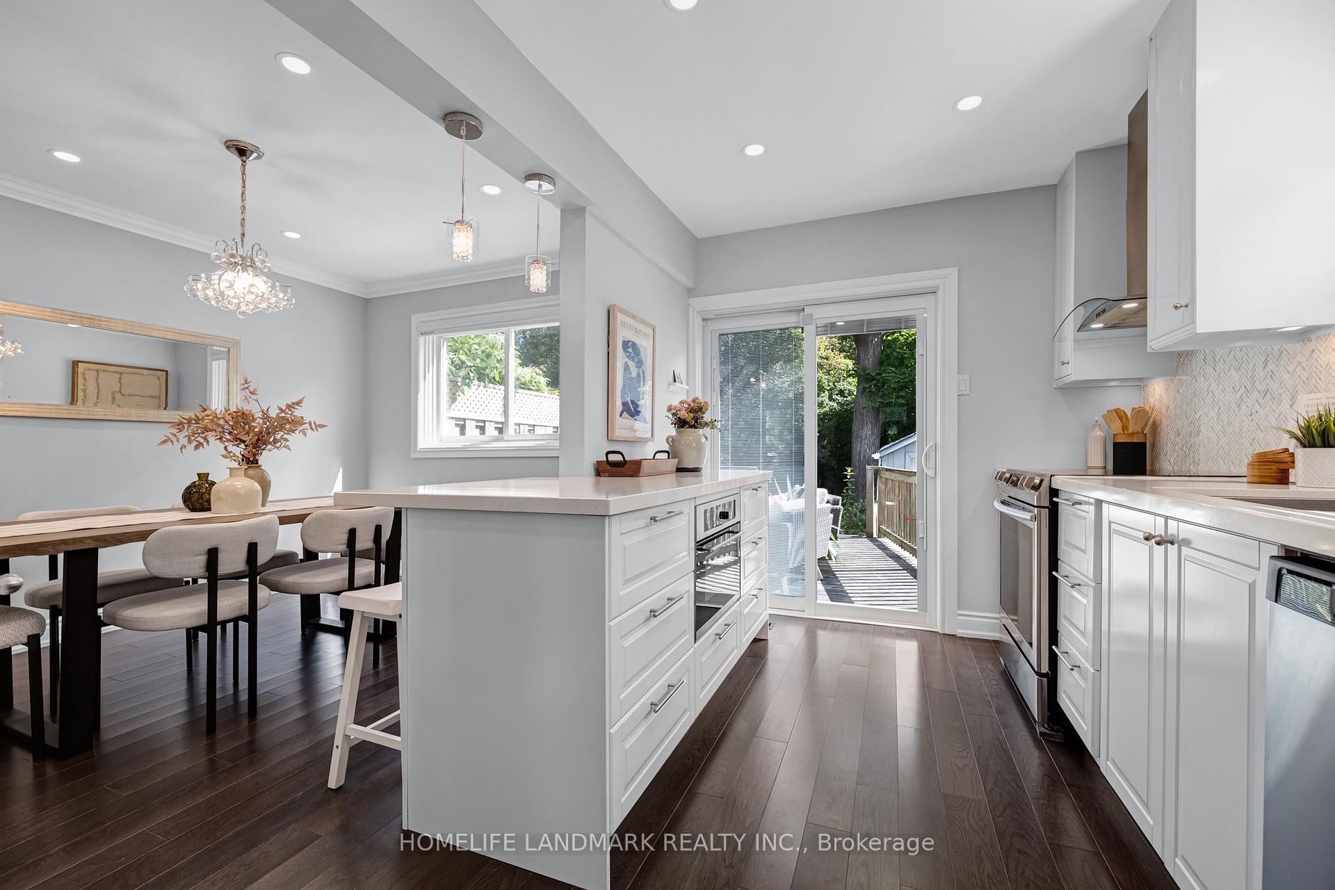 Photo 15 of 39 Brentcliffe Road, Toronto, Leaside — HOMEH