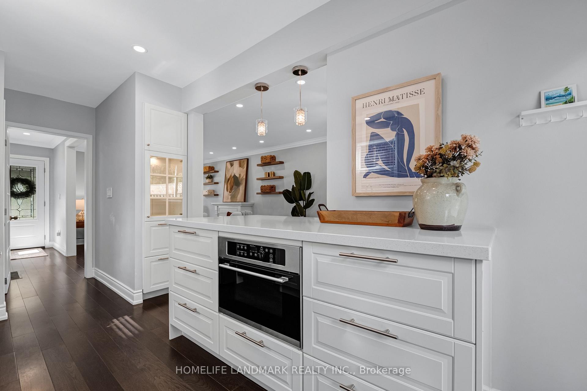 Photo 17 of 39 Brentcliffe Road, Toronto, Leaside — HOMEH