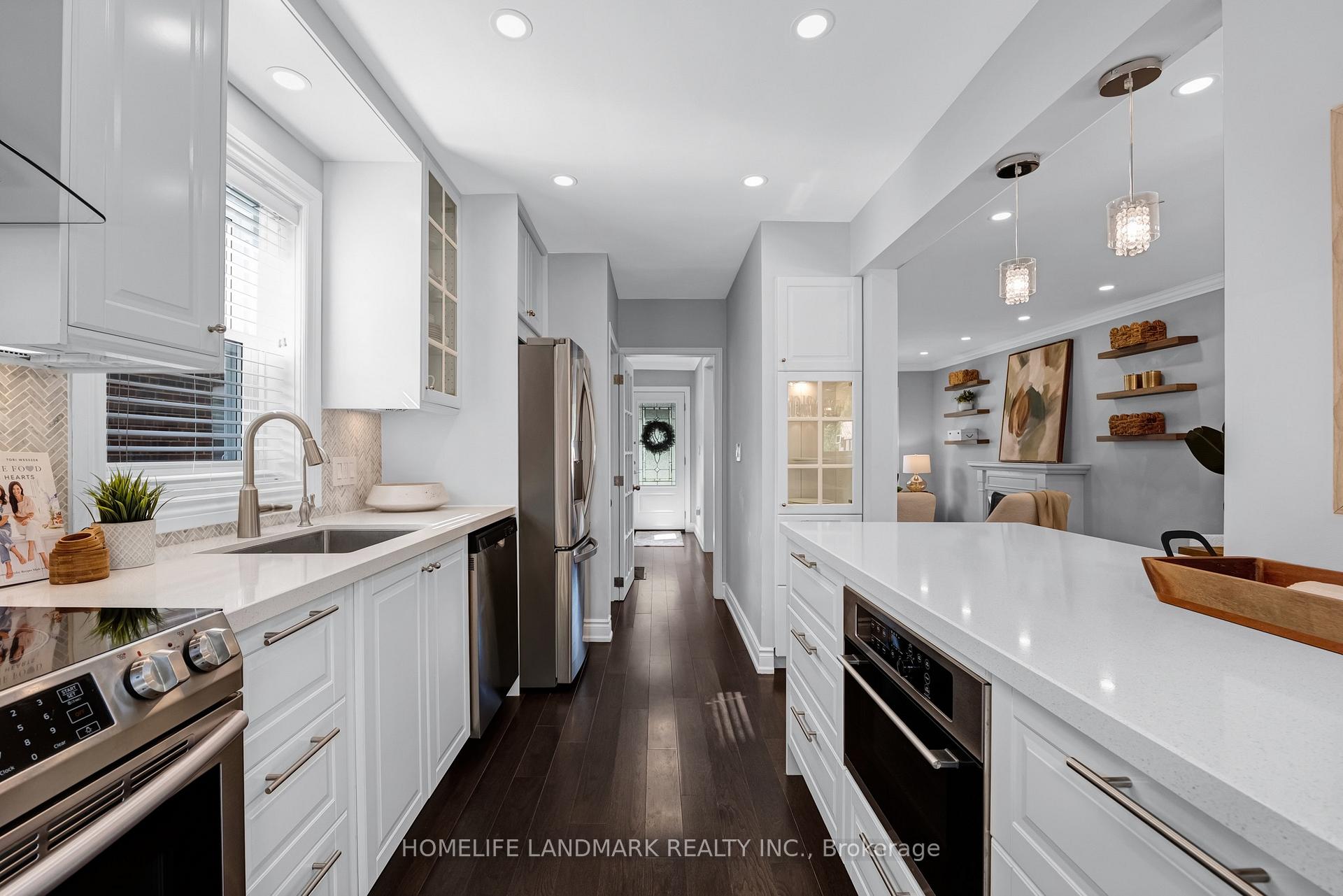 Photo 18 of 39 Brentcliffe Road, Toronto, Leaside — HOMEH