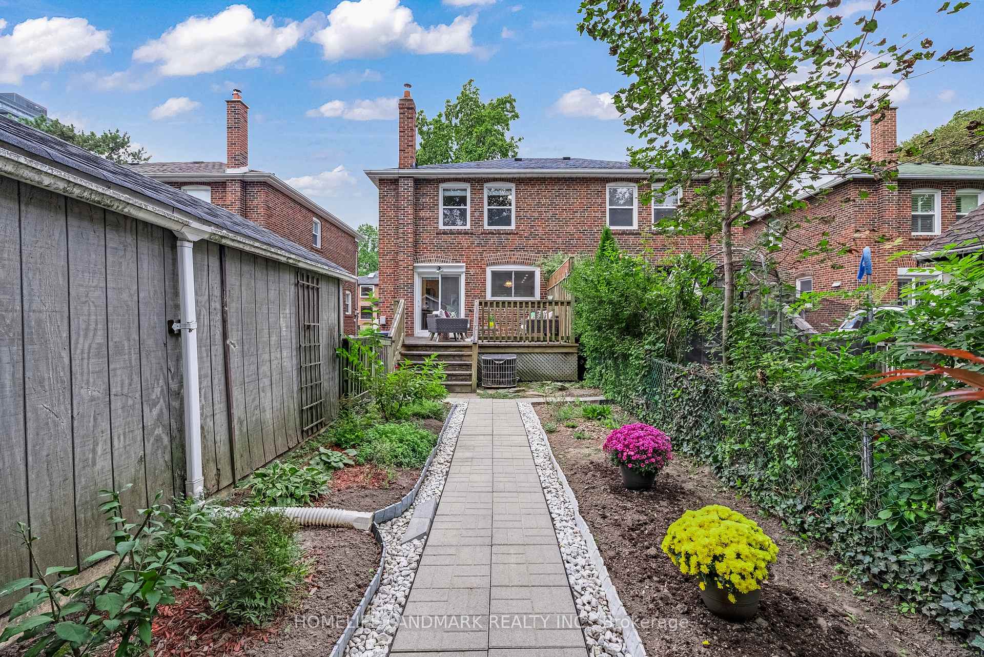 Photo 44 of 39 Brentcliffe Road, Toronto, Leaside — HOMEH