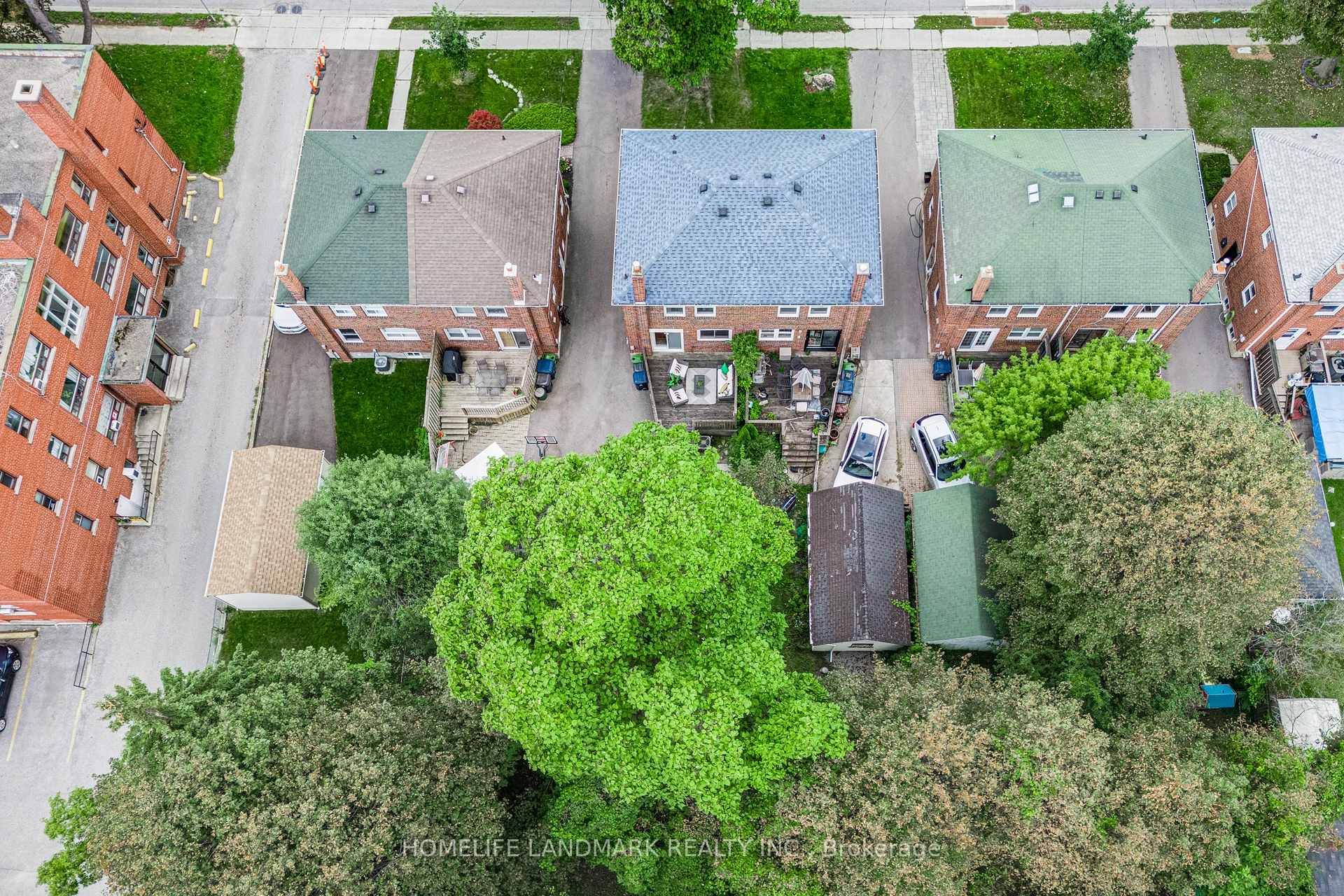 Photo 49 of 39 Brentcliffe Road, Toronto, Leaside — HOMEH