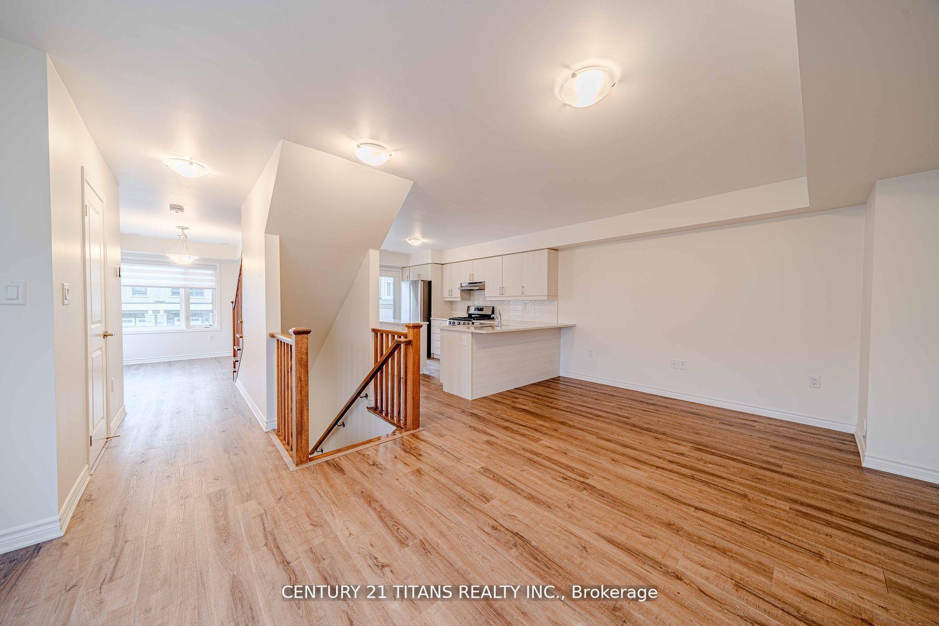 Photo 3 of 3321 Thunderbird Promenade, Pickering, Rural Pickering — HOMEH
