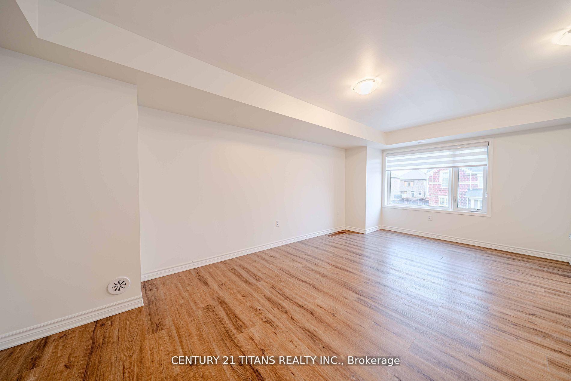 Photo 5 of 3321 Thunderbird Promenade, Pickering, Rural Pickering — HOMEH