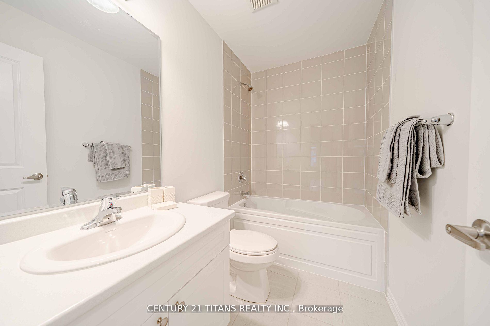 Photo 9 of 3321 Thunderbird Promenade, Pickering, Rural Pickering — HOMEH