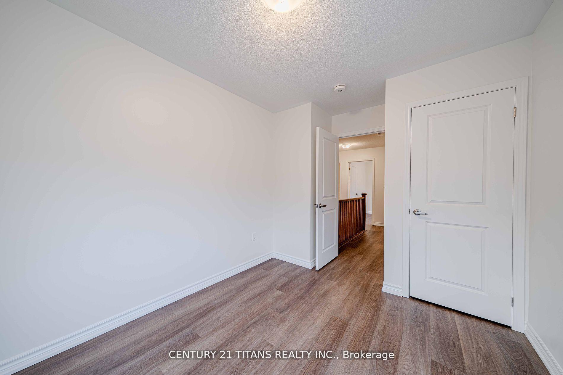 Photo 10 of 3321 Thunderbird Promenade, Pickering, Rural Pickering — HOMEH