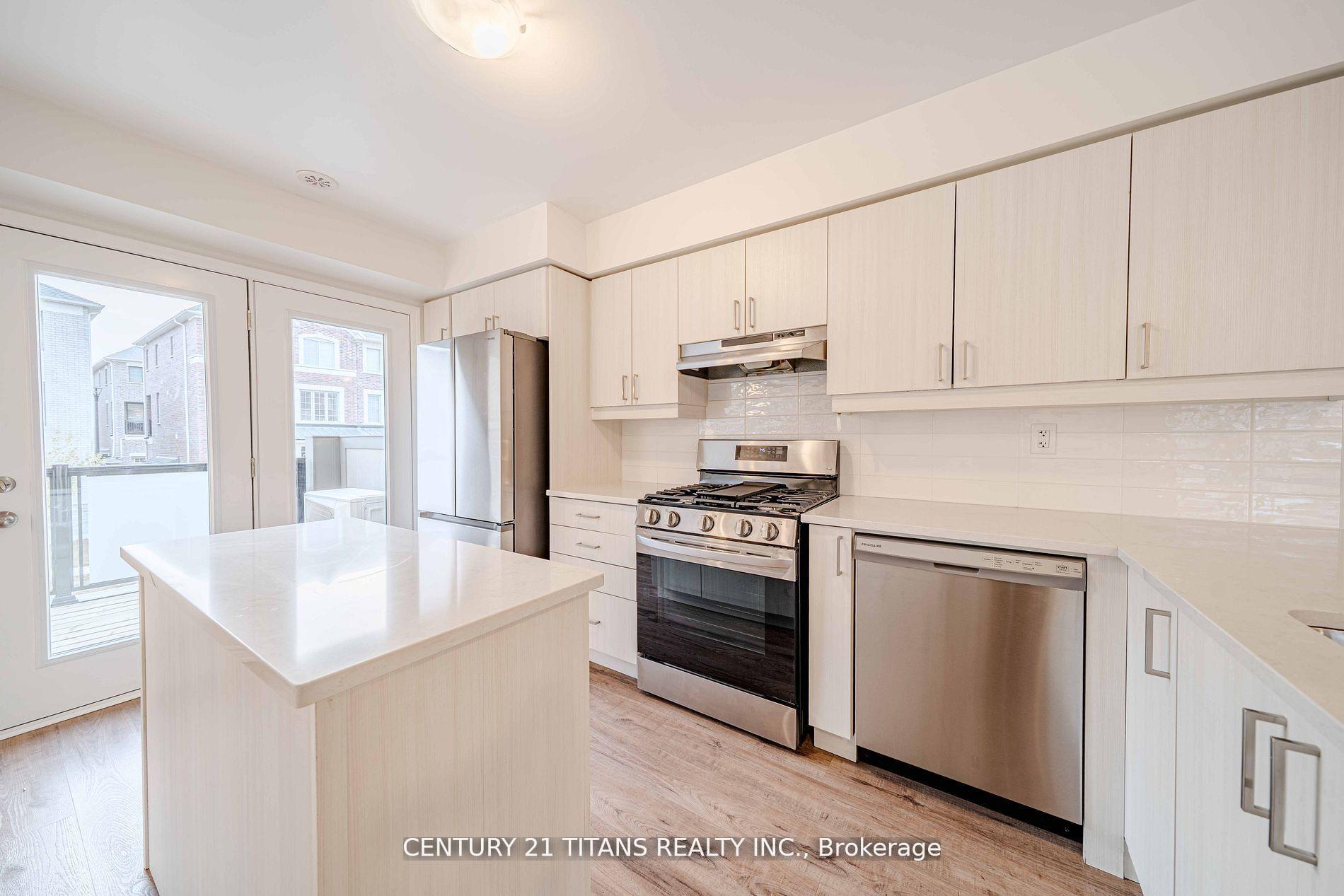 Photo 16 of 3321 Thunderbird Promenade, Pickering, Rural Pickering — HOMEH