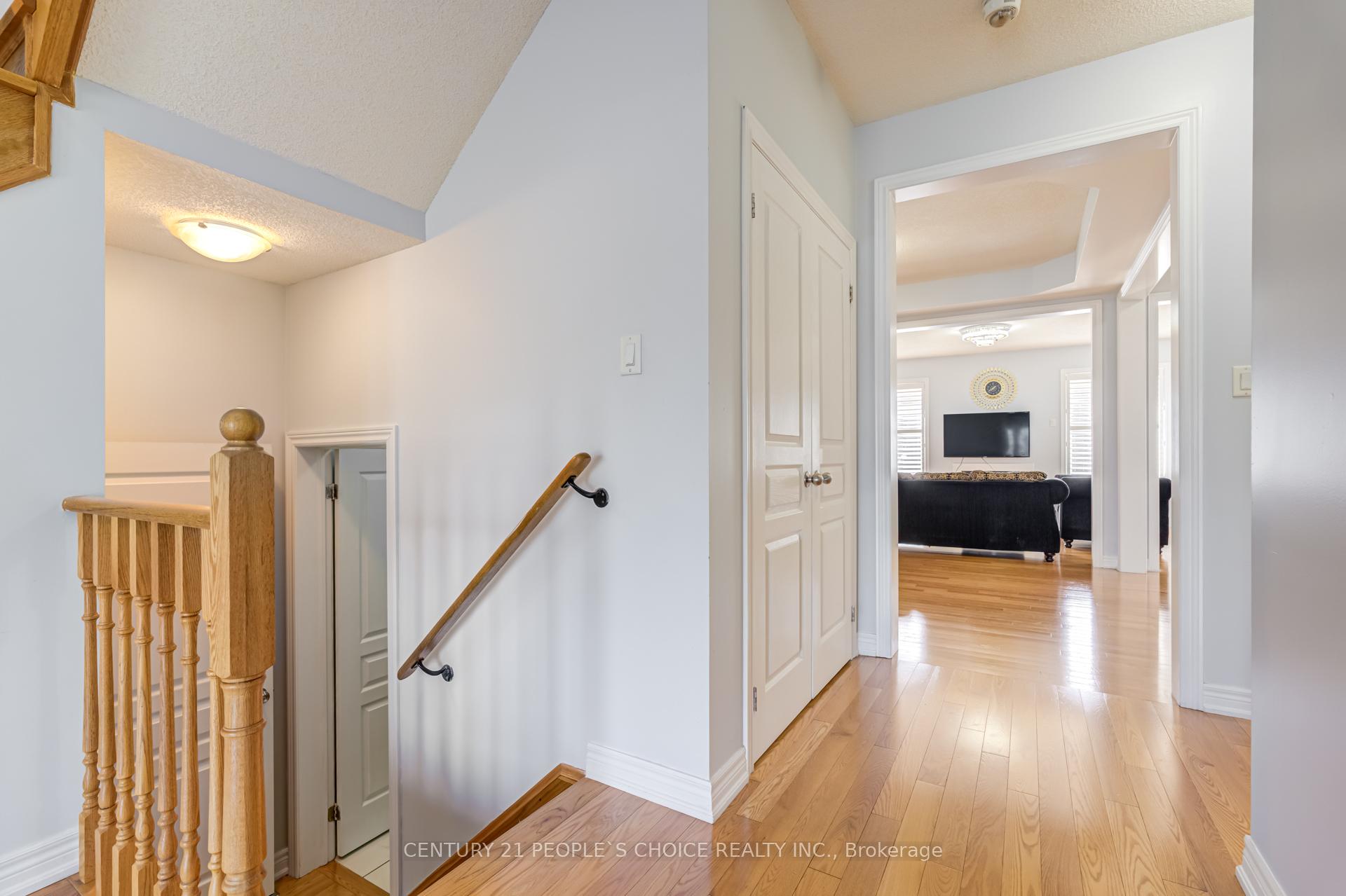 Photo 7 of 257 East's Corners Boulevard, Vaughan, Kleinburg — HOMEH
