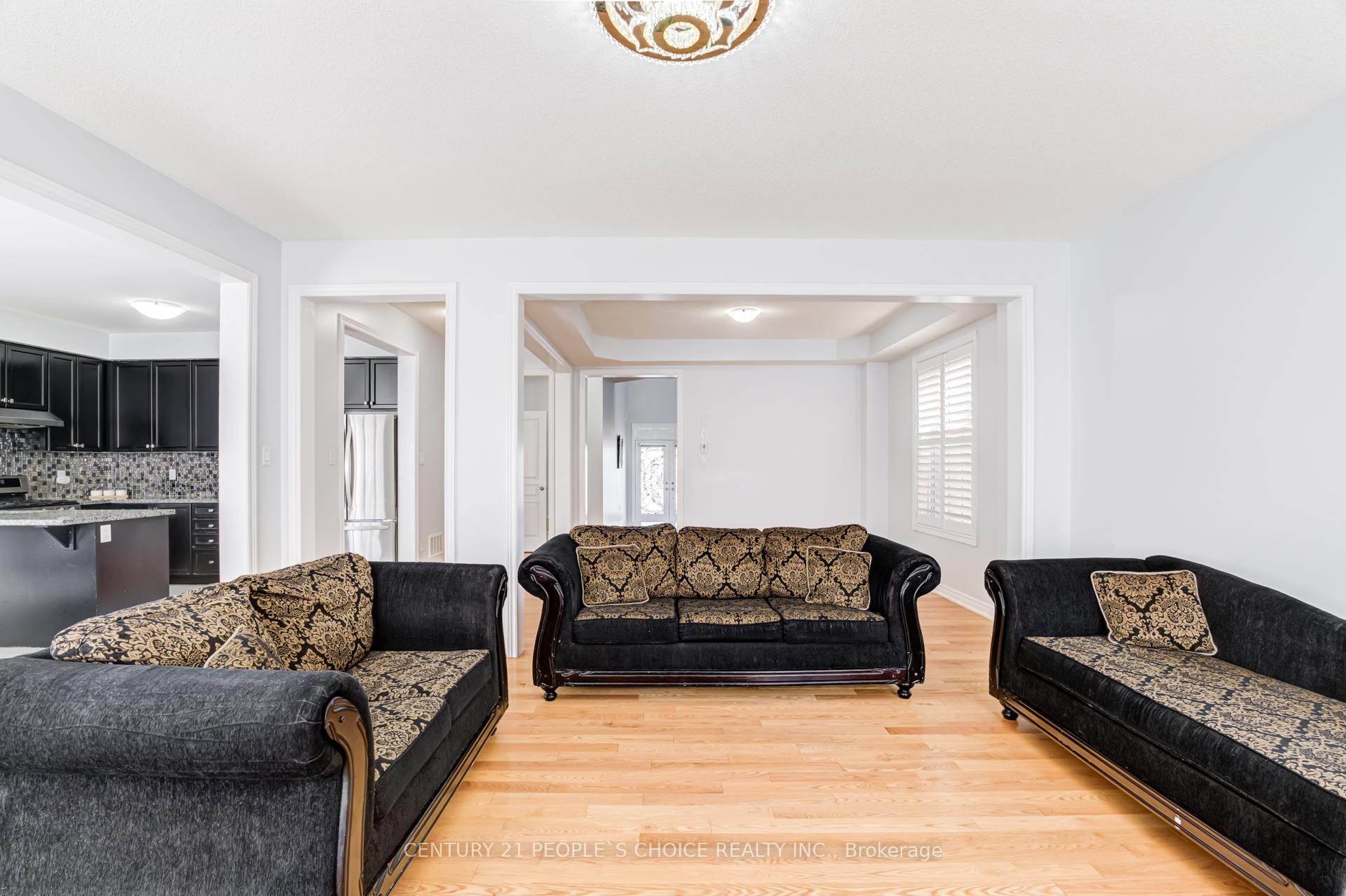 Photo 14 of 257 East's Corners Boulevard, Vaughan, Kleinburg — HOMEH