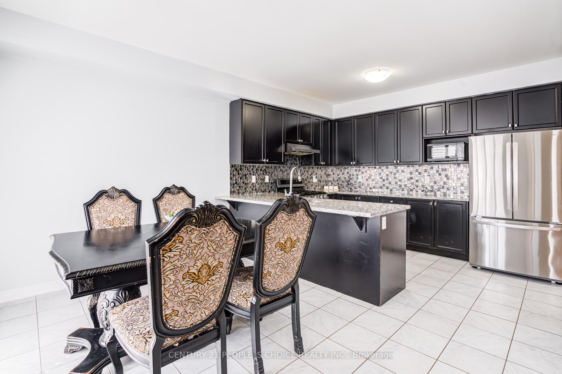 Photo 17 of 257 East's Corners Boulevard, Vaughan, Kleinburg — HOMEH
