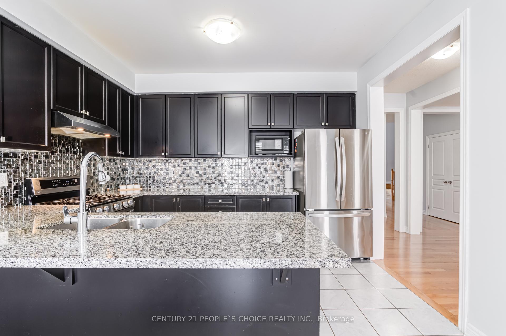 Photo 19 of 257 East's Corners Boulevard, Vaughan, Kleinburg — HOMEH