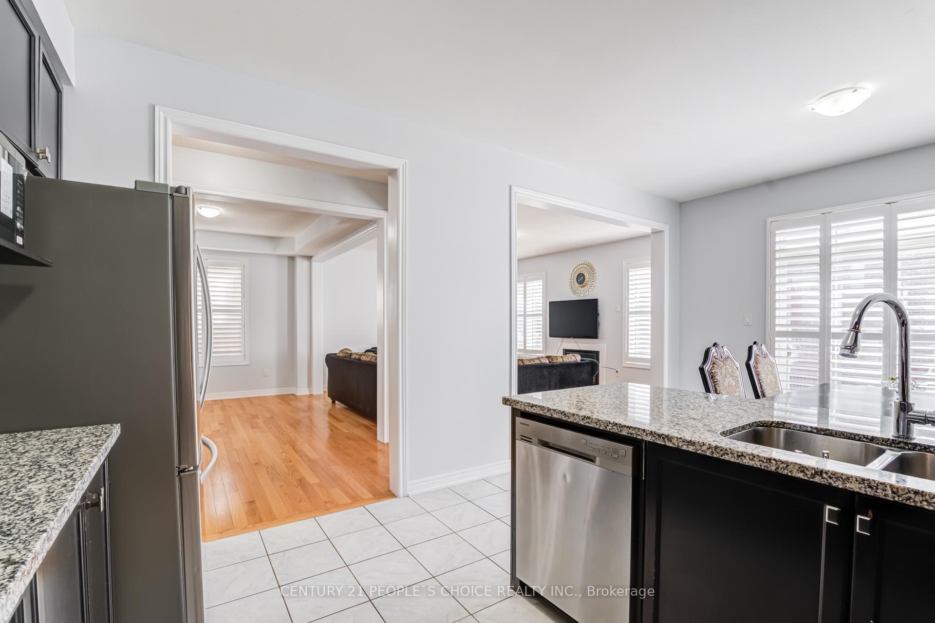 Photo 21 of 257 East's Corners Boulevard, Vaughan, Kleinburg — HOMEH