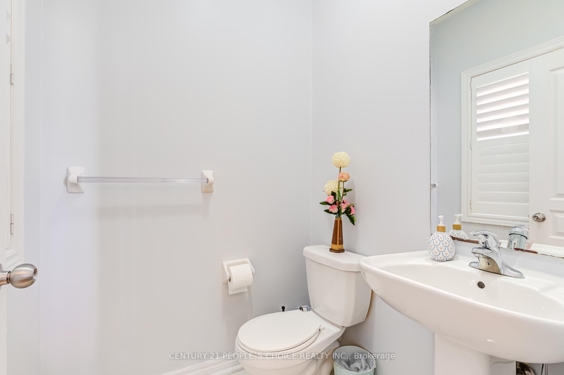 Photo 24 of 257 East's Corners Boulevard, Vaughan, Kleinburg — HOMEH