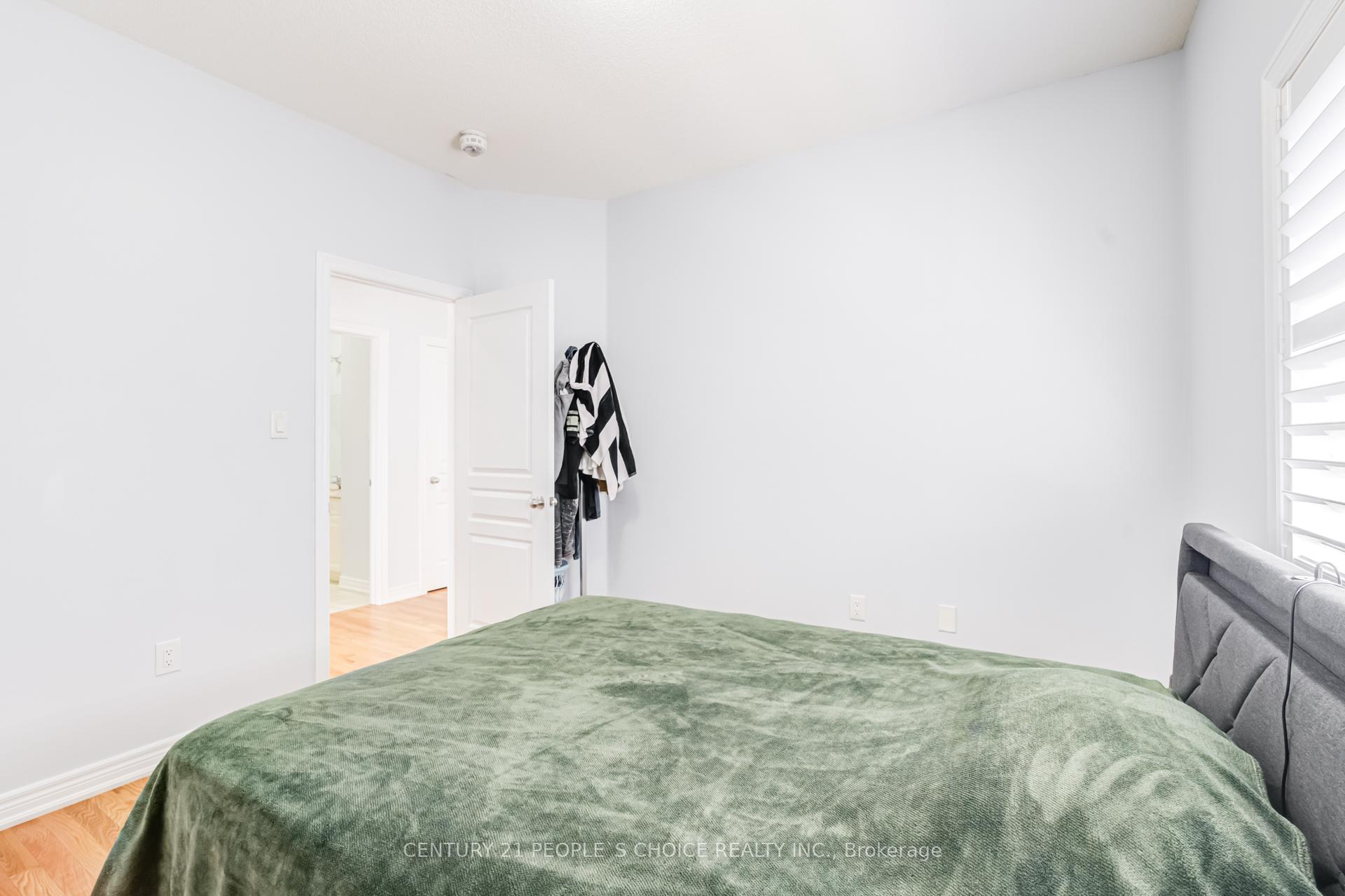 Photo 35 of 257 East's Corners Boulevard, Vaughan, Kleinburg — HOMEH