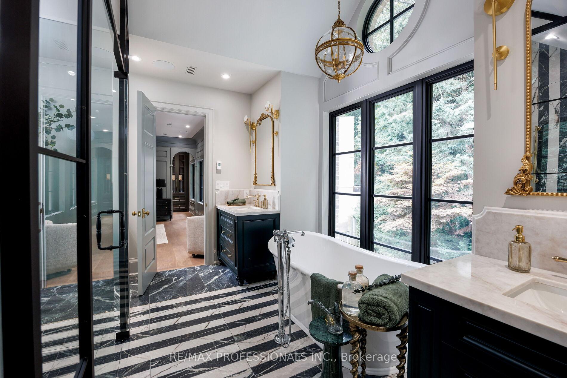 Photo 38 of 30 Dacre Crescent, Toronto, High Park-Swansea — HOMEH