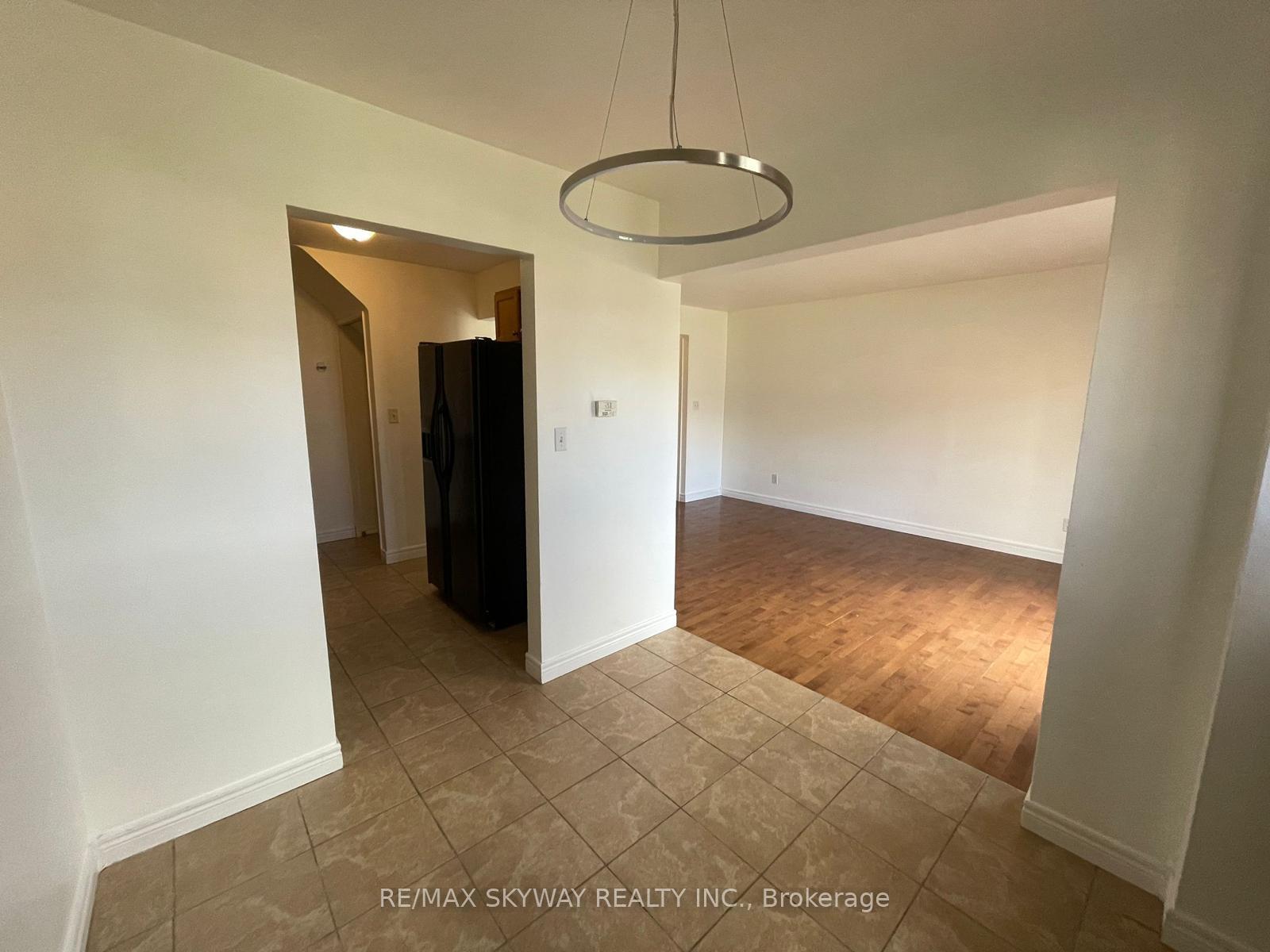Photo 2 of Unit 97, 1730 Columbia Court, Windsor — HOMEH