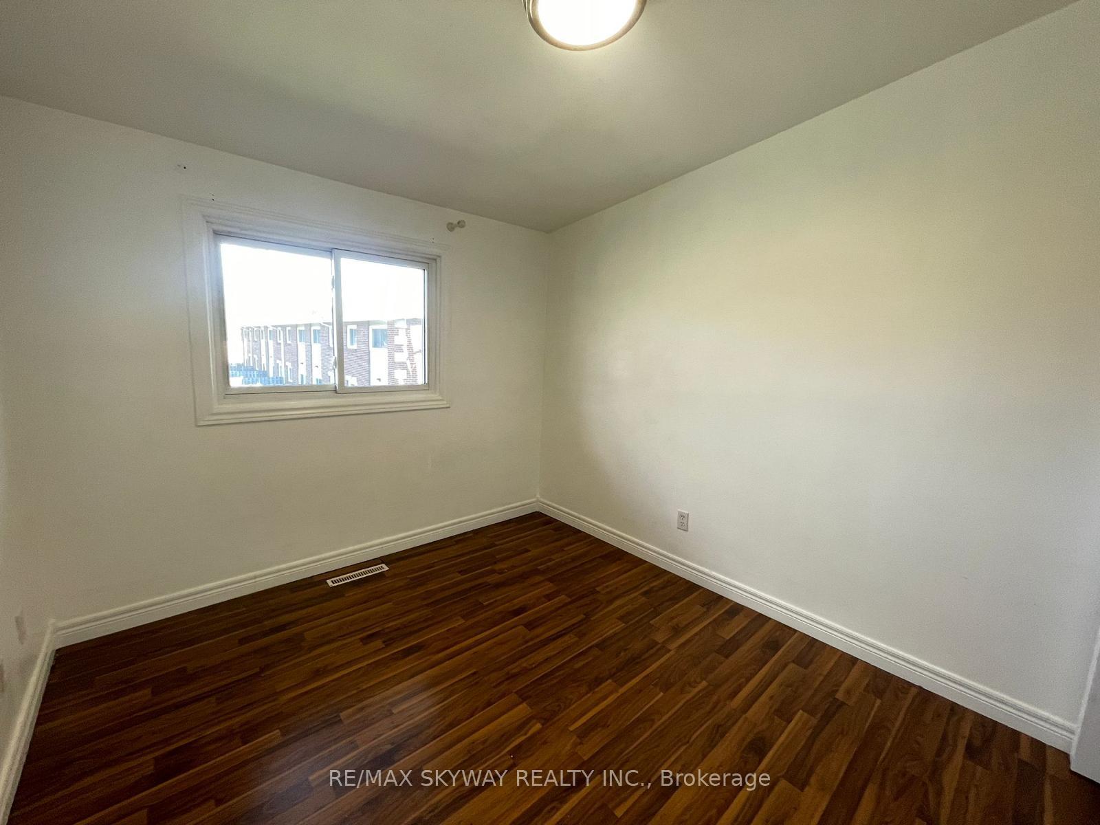 Photo 12 of Unit 97, 1730 Columbia Court, Windsor — HOMEH