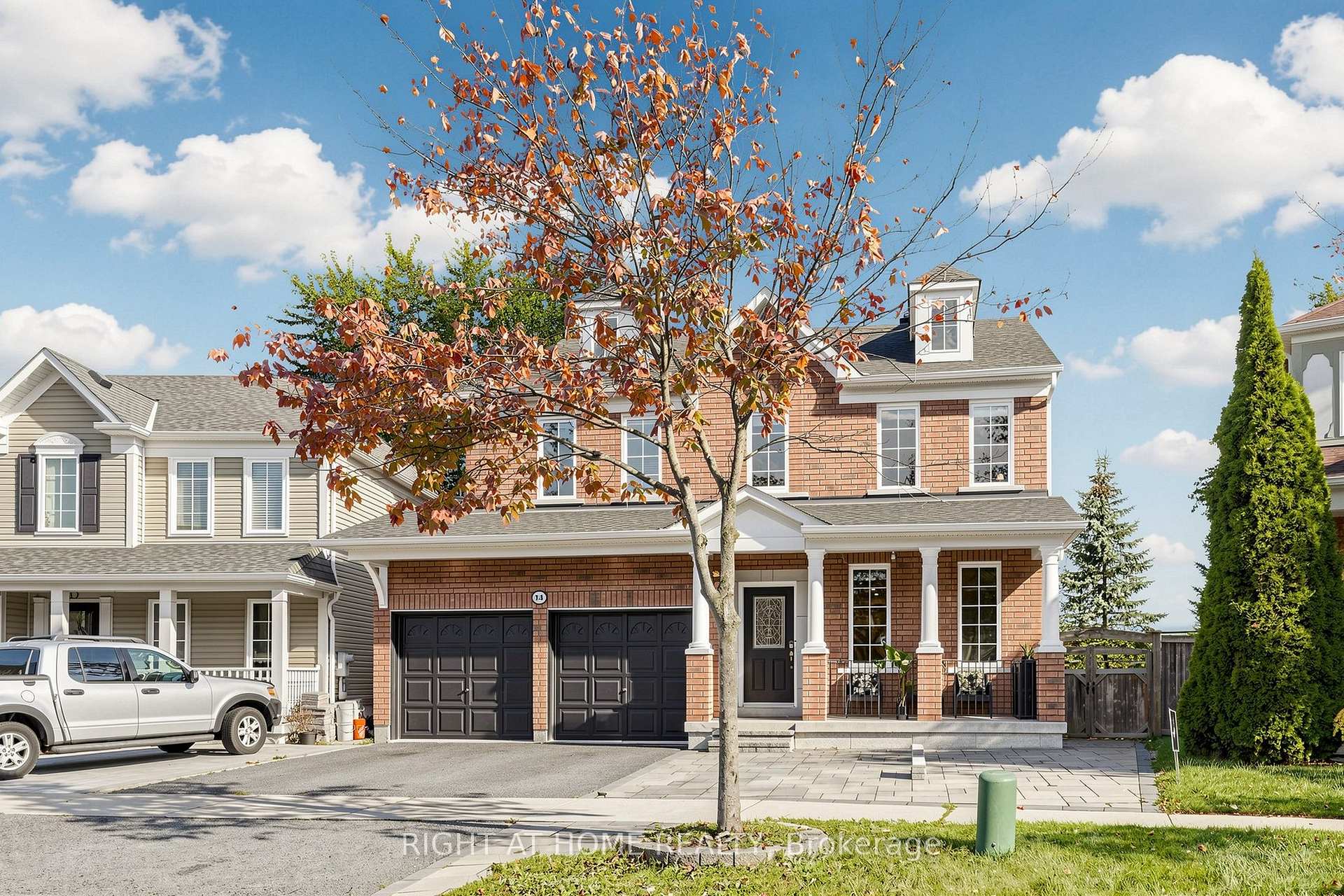 Photo 2 of 14 Grainger Crescent, Ajax, Northwest Ajax — HOMEH