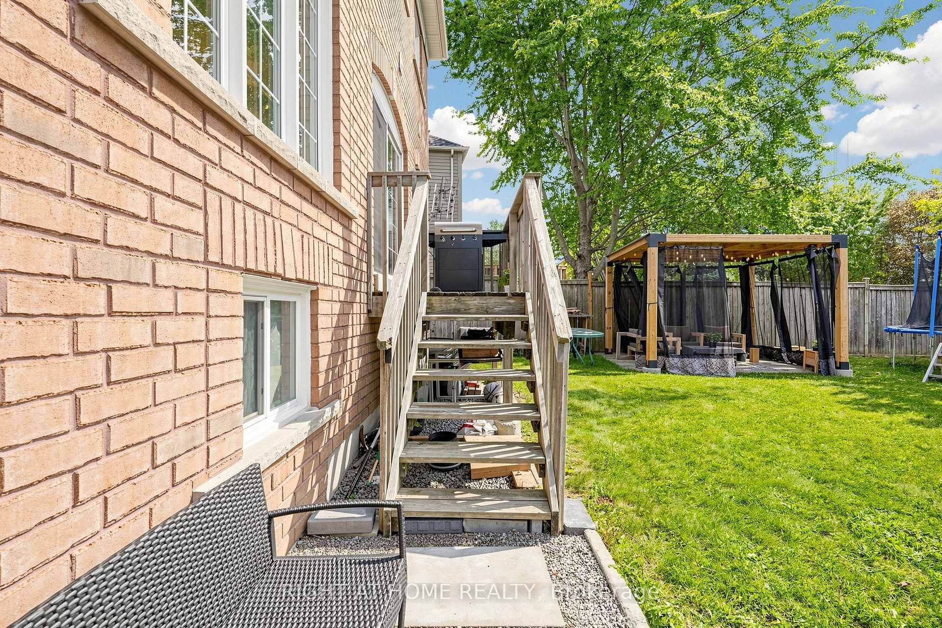 Photo 38 of 14 Grainger Crescent, Ajax, Northwest Ajax — HOMEH